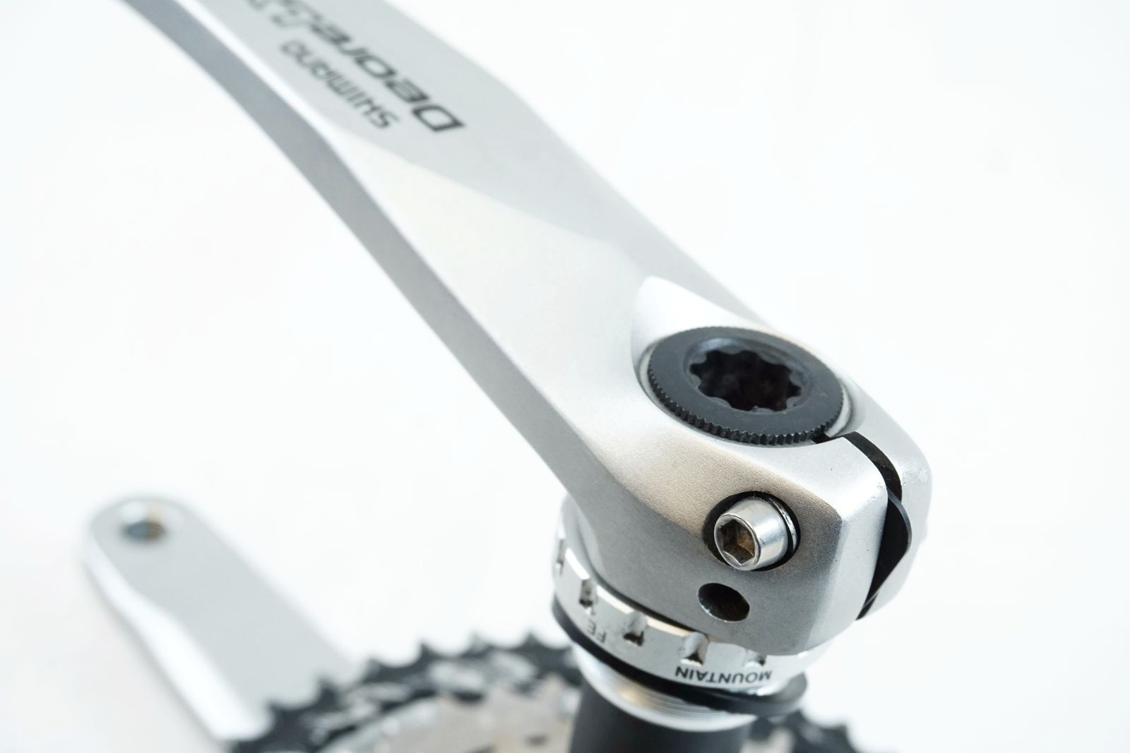 SHIMANO 「シマノ」 DEORE LX FC-M582 44-32-22T 170mm クランクアーム