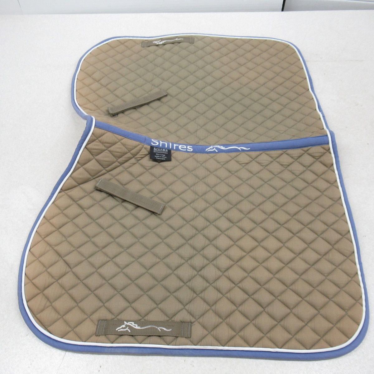 Shires ゼッケン Lサイズ 鞍下 乗馬 馬具