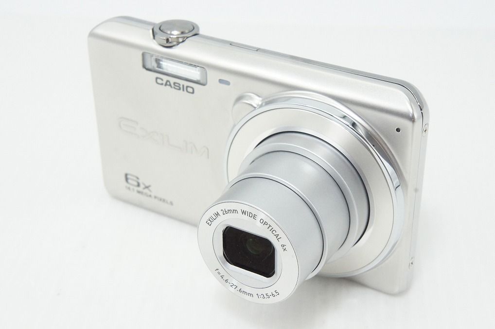 美品 CASIO カシオ EXILIM EX-ZS20 コンパクトデジタルカメラ シルバー