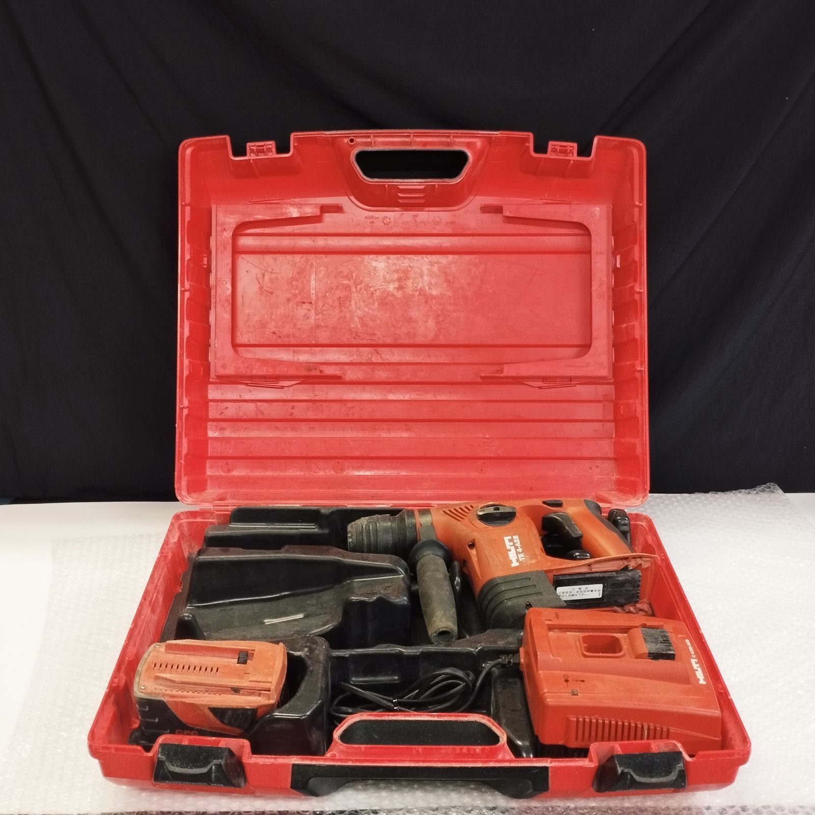 【D14569】（現状品）HILTI 充電式ロータリーハンマドリル TE 4-A22