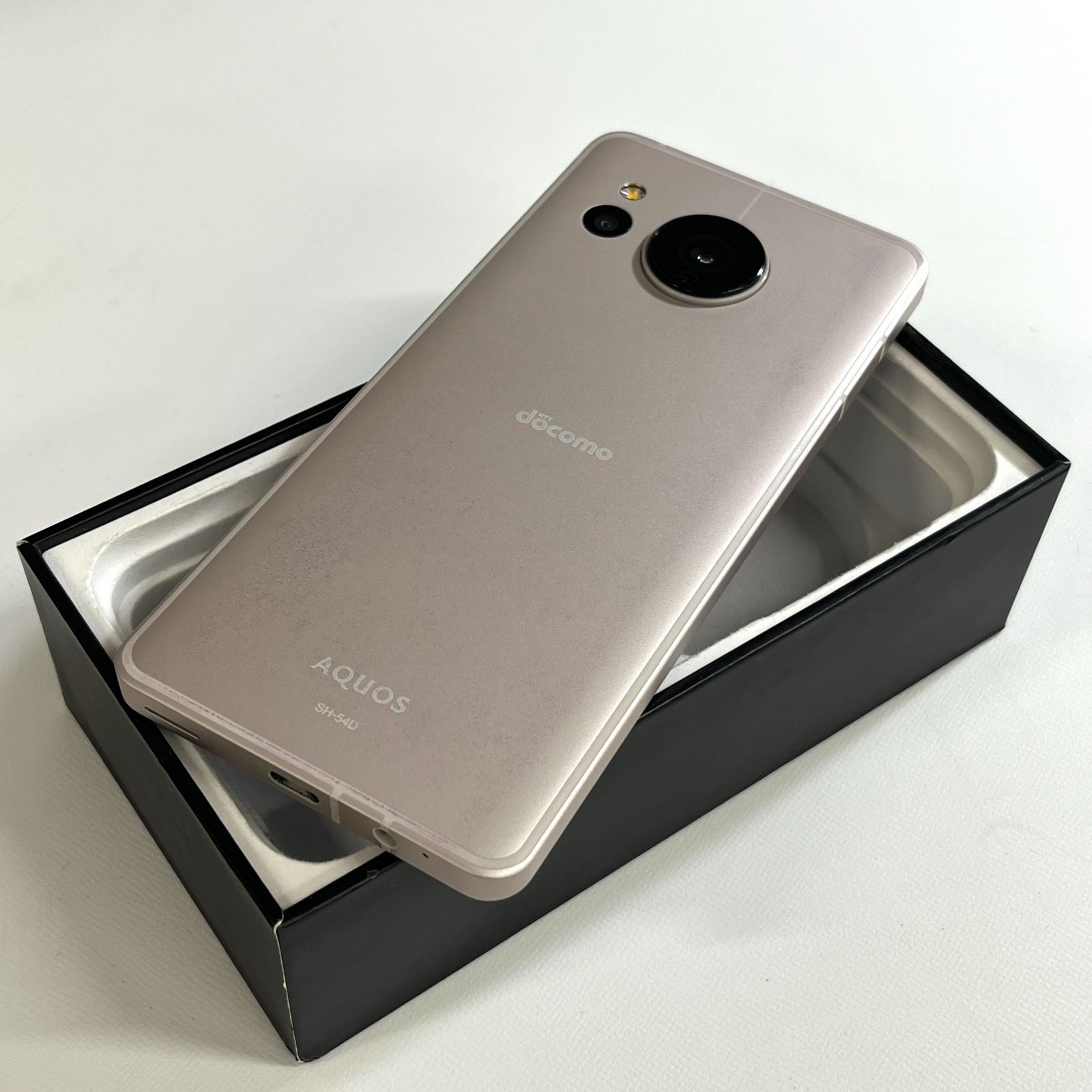 ジャンク】AQUOS sense8 SH-54D 128GB SIMフリー - メルカリ