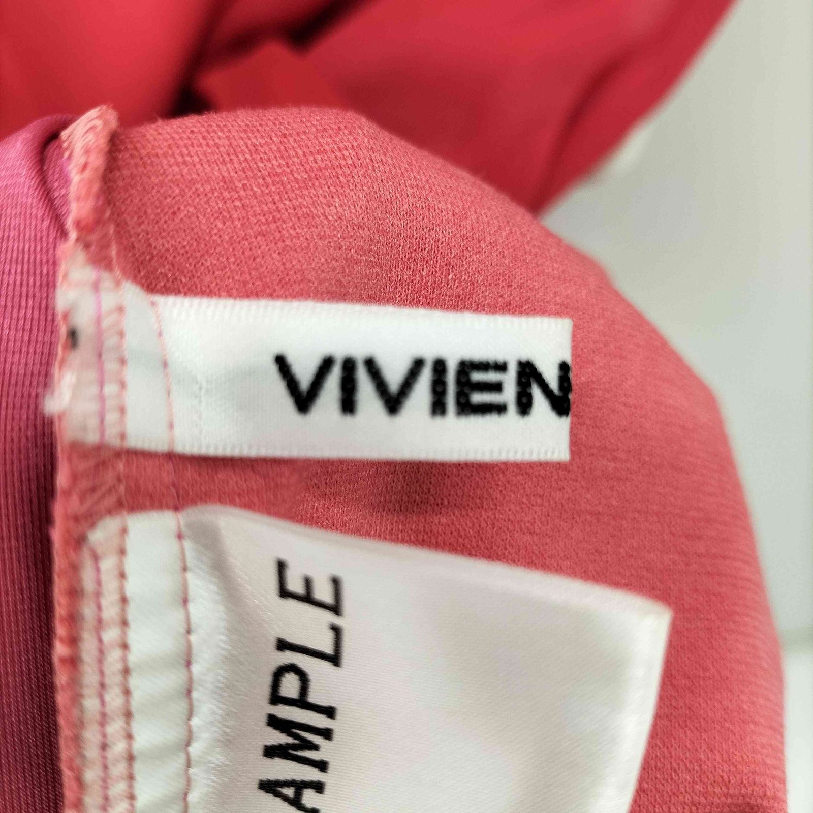 ヴィヴィアンタム VIVIENNE TAM グラデーションカラー ノースリーブ