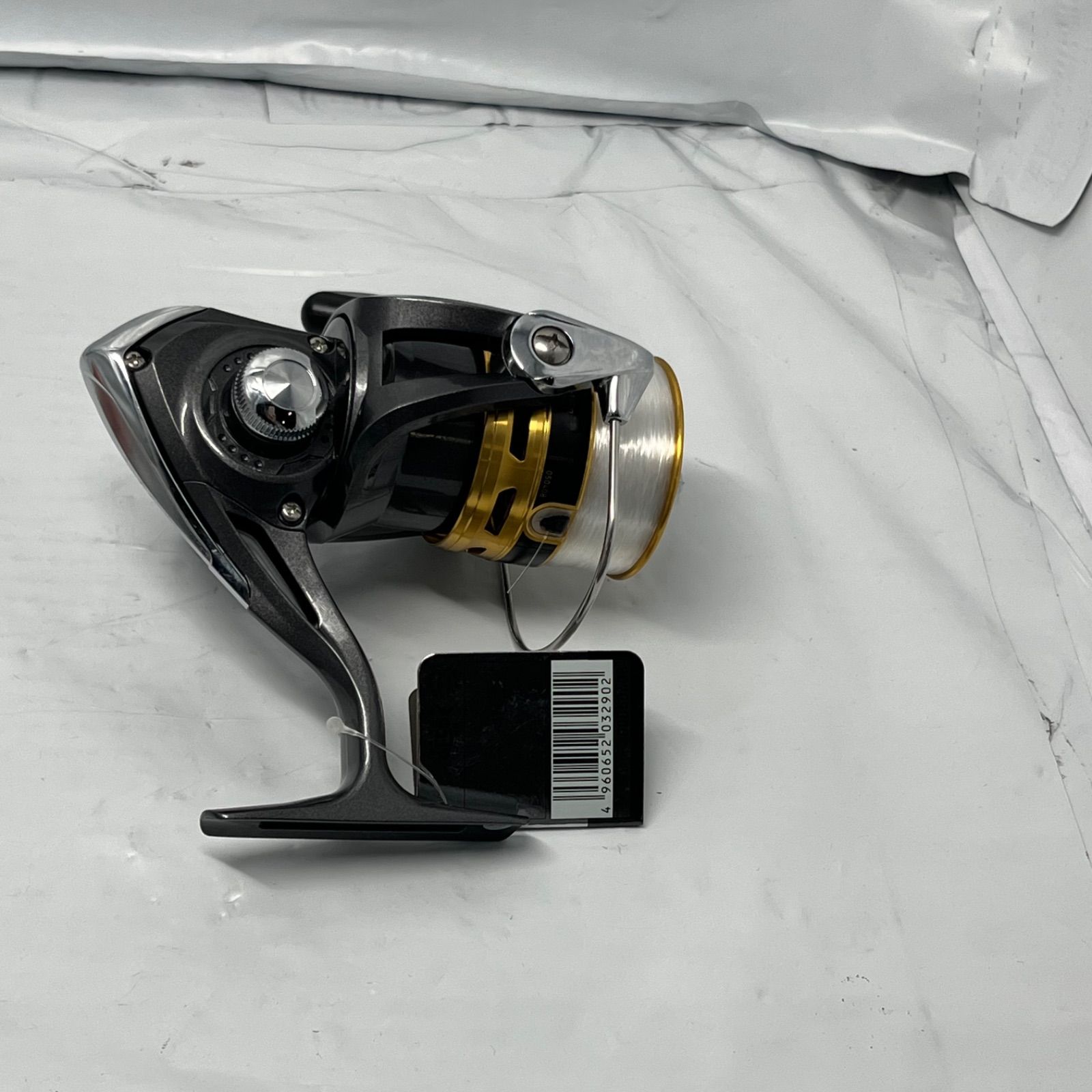 ダイワ(DAIWA) スピニングリール (糸付き) 2500 3号-150m ナイロン