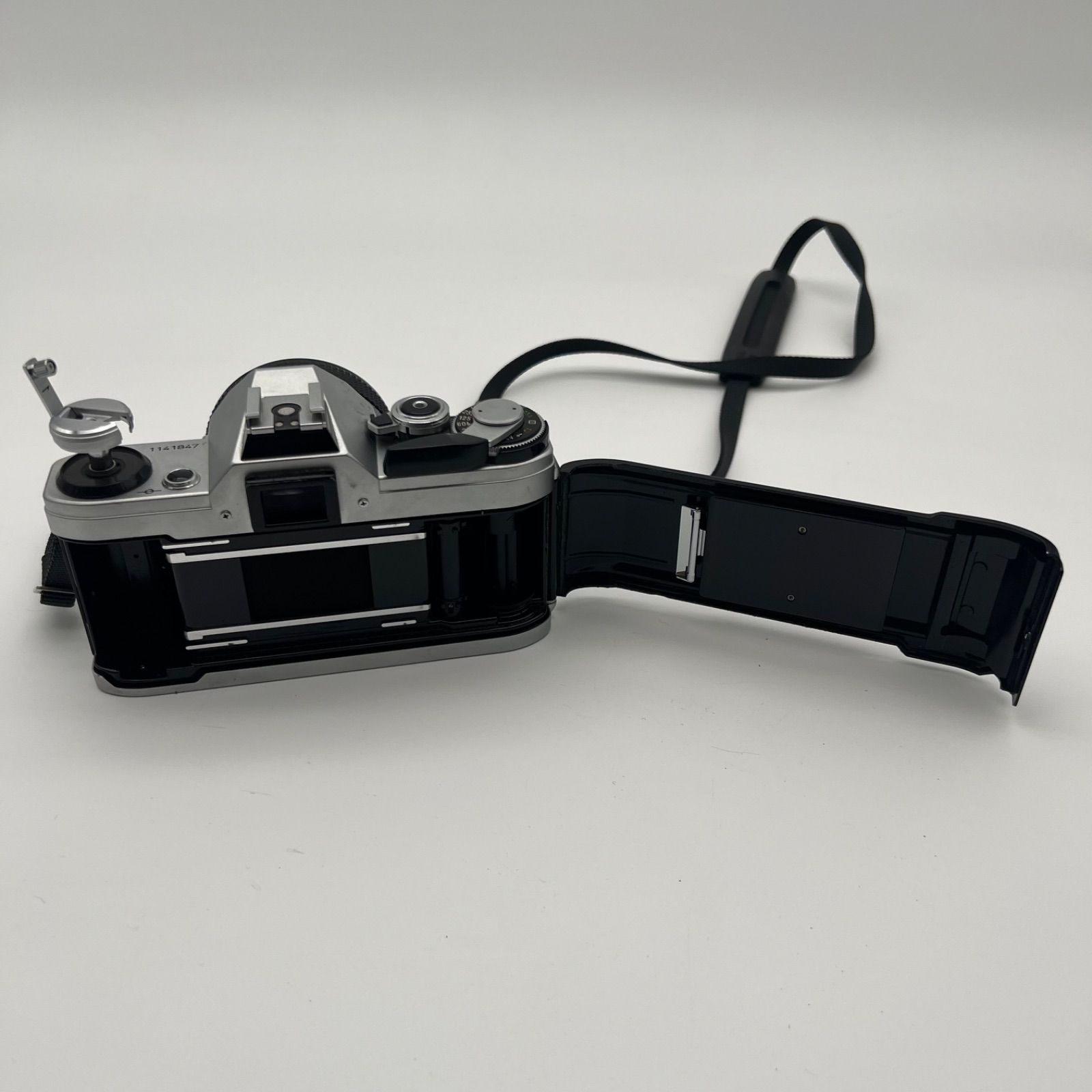 T5248 【 動作未確認品 】 Canon キャノン AE-1 Canon Lens カメラ