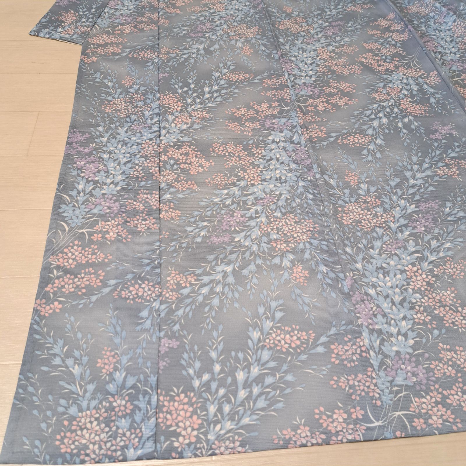 洗える夏着物・絽・小紋】 化繊 グレー 花柄 裄長 る22M05a - メルカリ