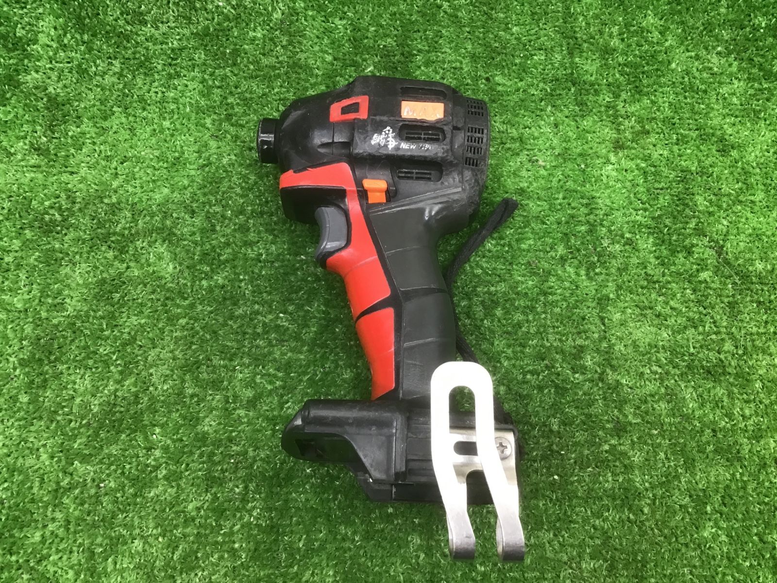 【中古動作品】マックス(MAX) 充電式ブラシレスインパクトドライバ PJ-ID153R (赤) (14.4V/18V対応) 本体のみ △アクトツール富山店△A