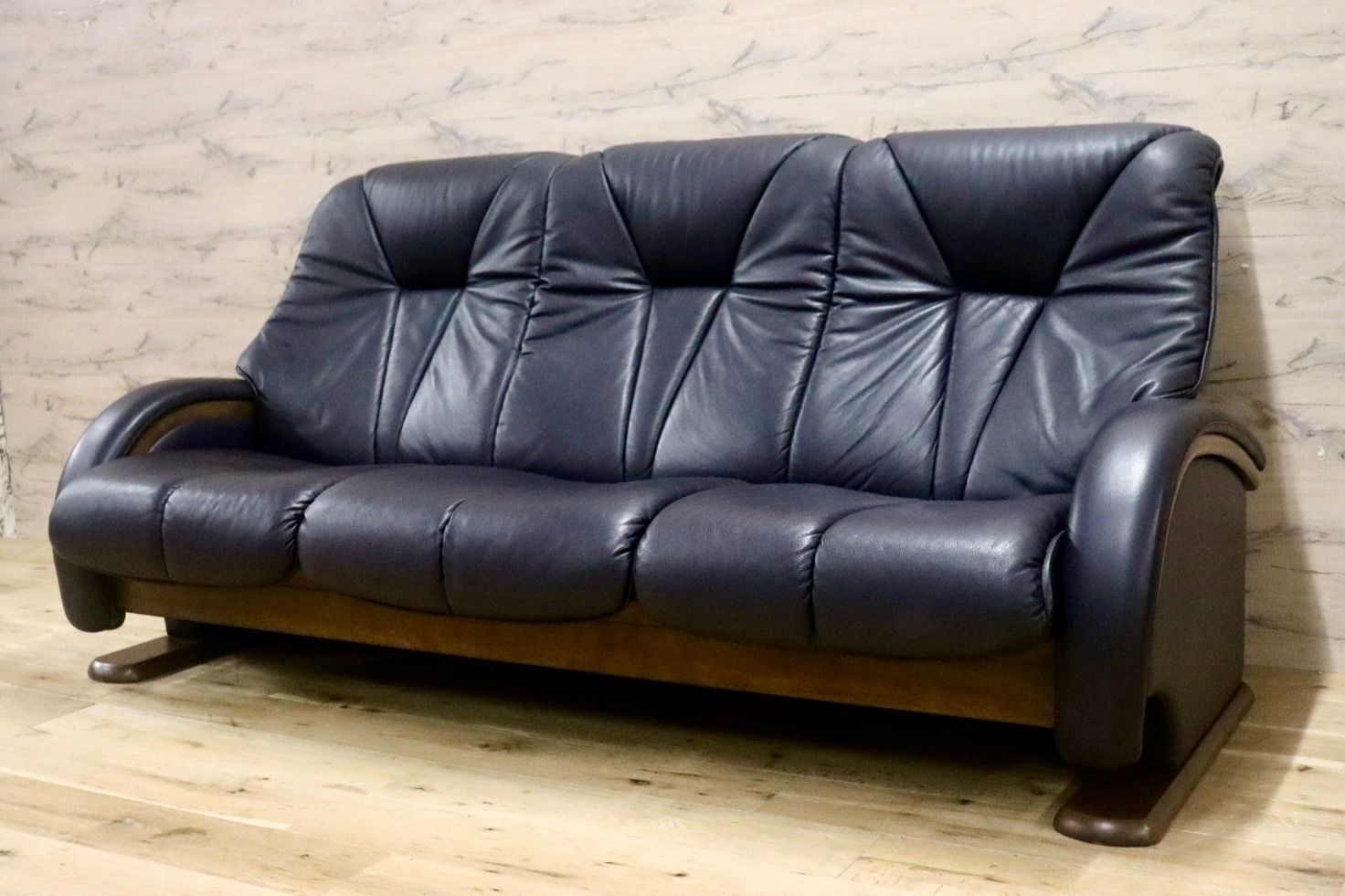 GMJK118A○冨士ファニチア / FUJI FURNITURE 3人掛けソファ トリプルソファ 本革 ブラック 国産家具 和モダン 応接