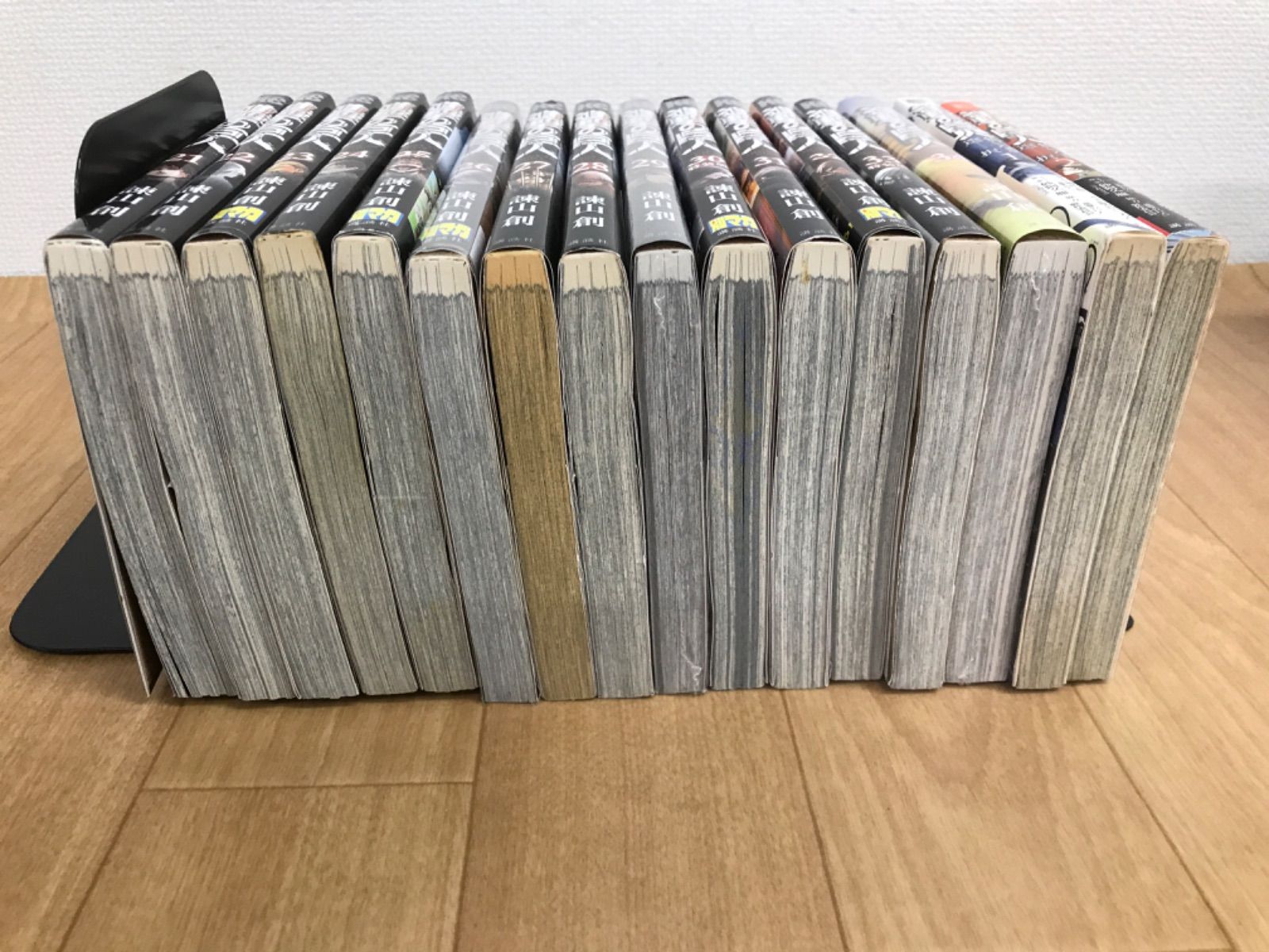 ☆①【未開封あり】進撃の巨人 1巻～34巻 ＋関連本2冊 コミック全巻