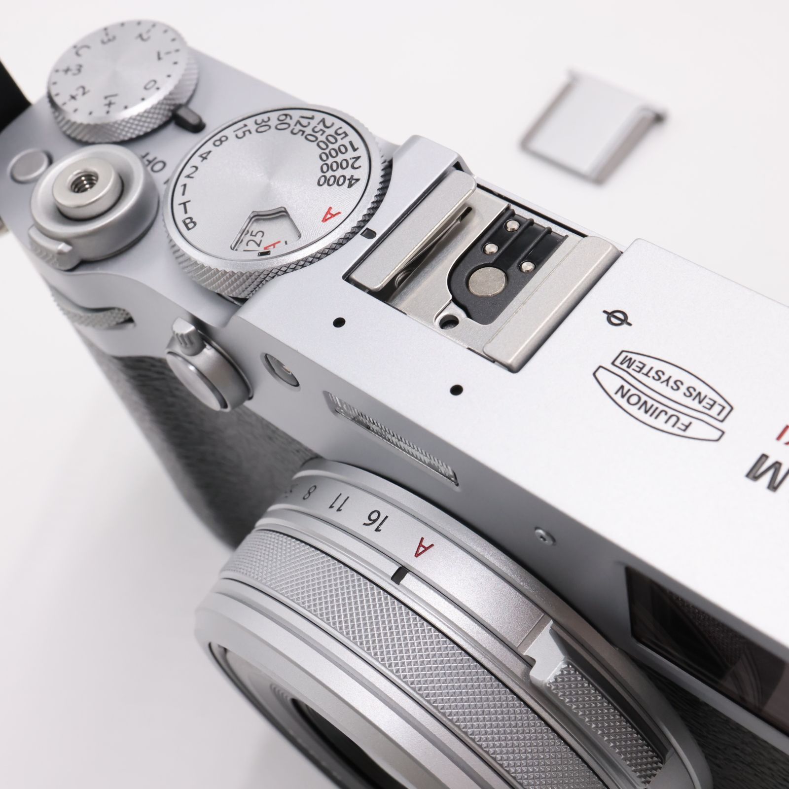 中古-優良品| FUJIFILM X100VI ボディ シルバー Ver.1.32 多言語対応
