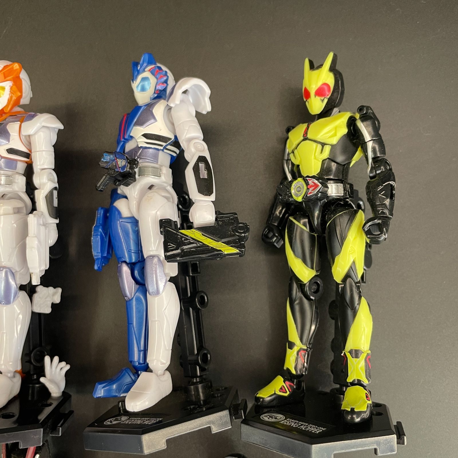 [ジャンク品] 装動　まとめ売り 食玩 仮面ライダー 装動まとめ売り【ジャンク/汚れ、塗装、ほこり、欠