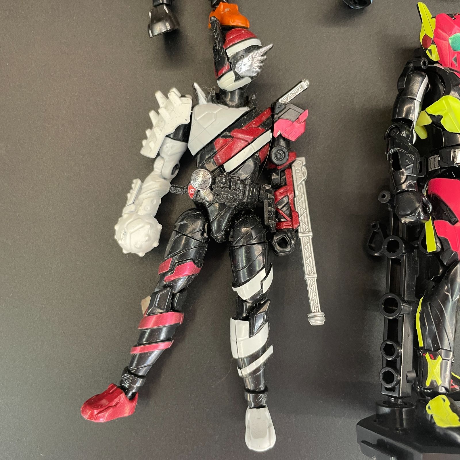 食玩 仮面ライダー 装動まとめ売り【ジャンク/汚れ、塗装、ほこり、欠