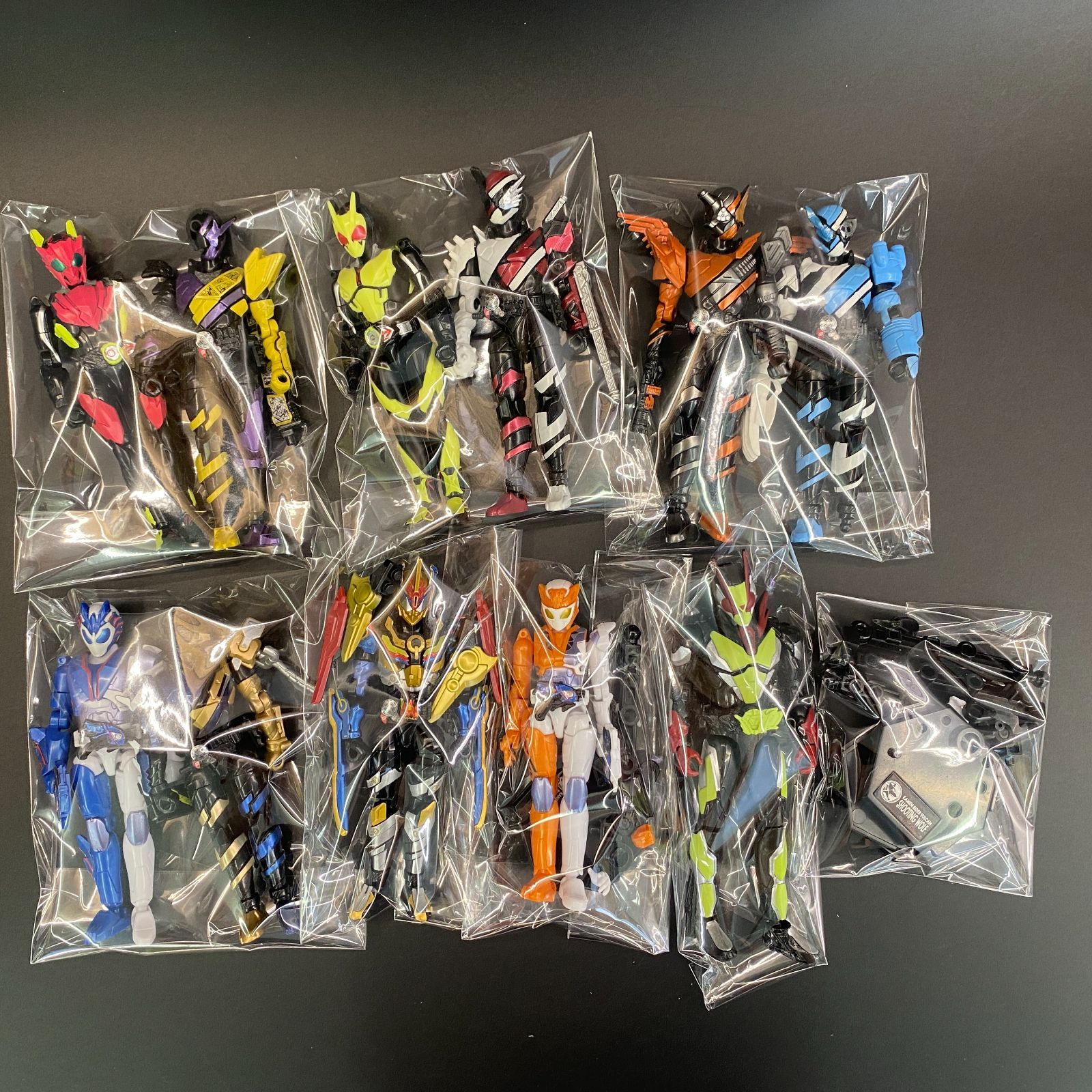 食玩 仮面ライダー 装動まとめ売り【ジャンク/汚れ、塗装、ほこり、欠