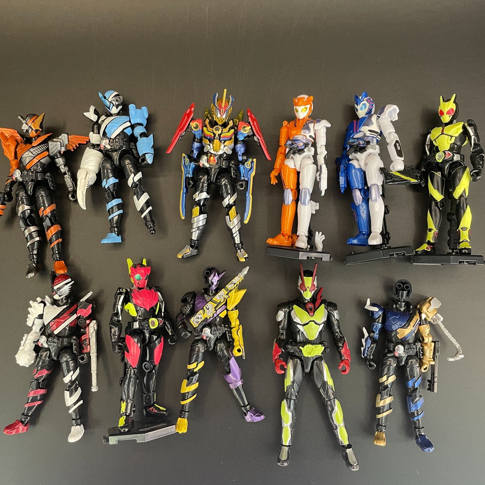 [ジャンク品] 装動　まとめ売り 食玩 仮面ライダー 装動まとめ売り【ジャンク/汚れ、塗装、ほこり、欠