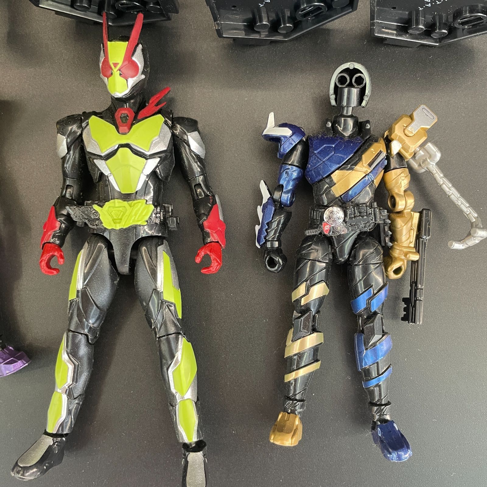 食玩 仮面ライダー 装動まとめ売り【ジャンク/汚れ、塗装、ほこり、欠