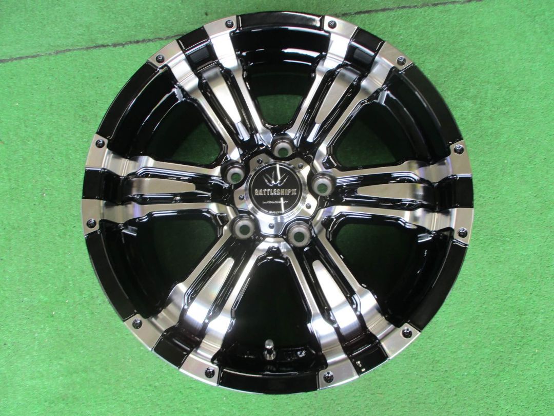 デリカD5　RAV4などに！　バトルシップ2　7.0J-16 5H114.3 +38　展示未使用品4本セット！　タイヤのご相談も承ります♪