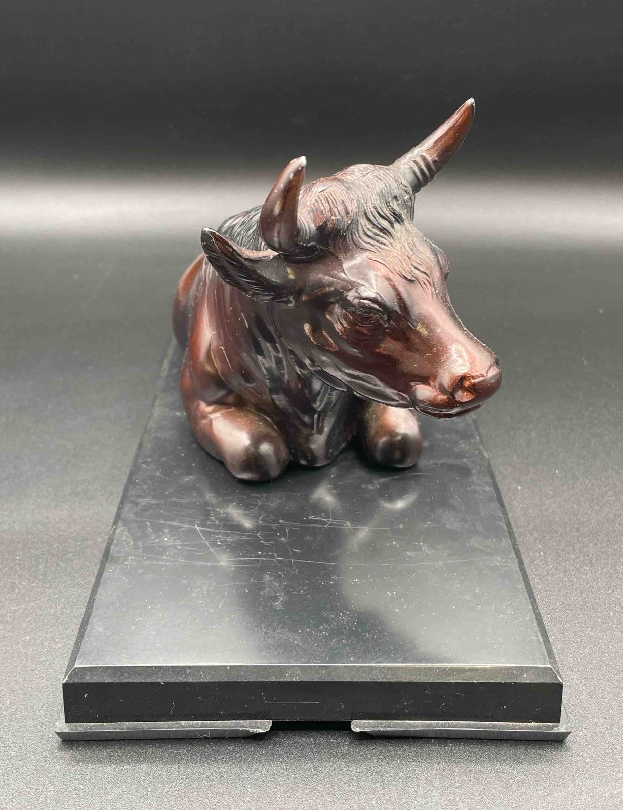 日展作家 村田宏 作 鋳銅製 牛 置物 座牛 高岡銅器 雄壮 吉祥 縁起物