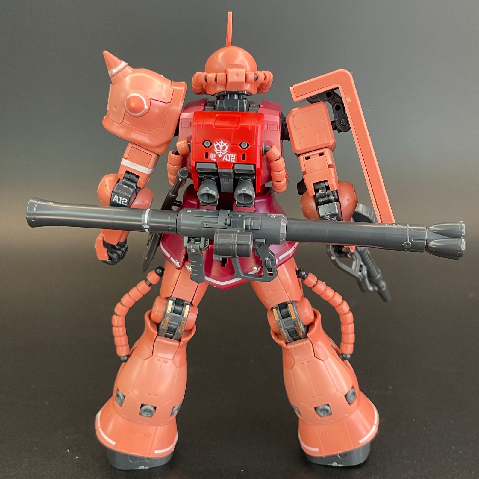 ガンプラ【中古品】 RG 1/144 MS-06S シャア専用ザク 完成品 組立済み