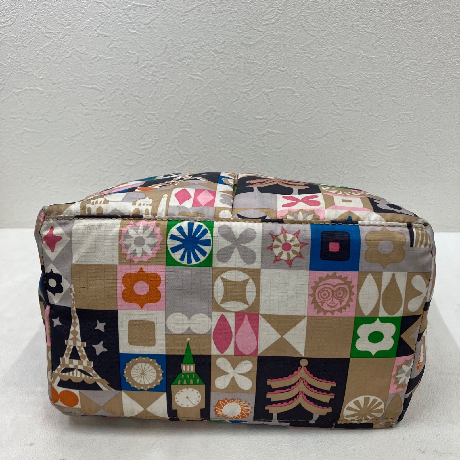 3330 LeSportsac レスポートサック イッツアスモールワールド Disney