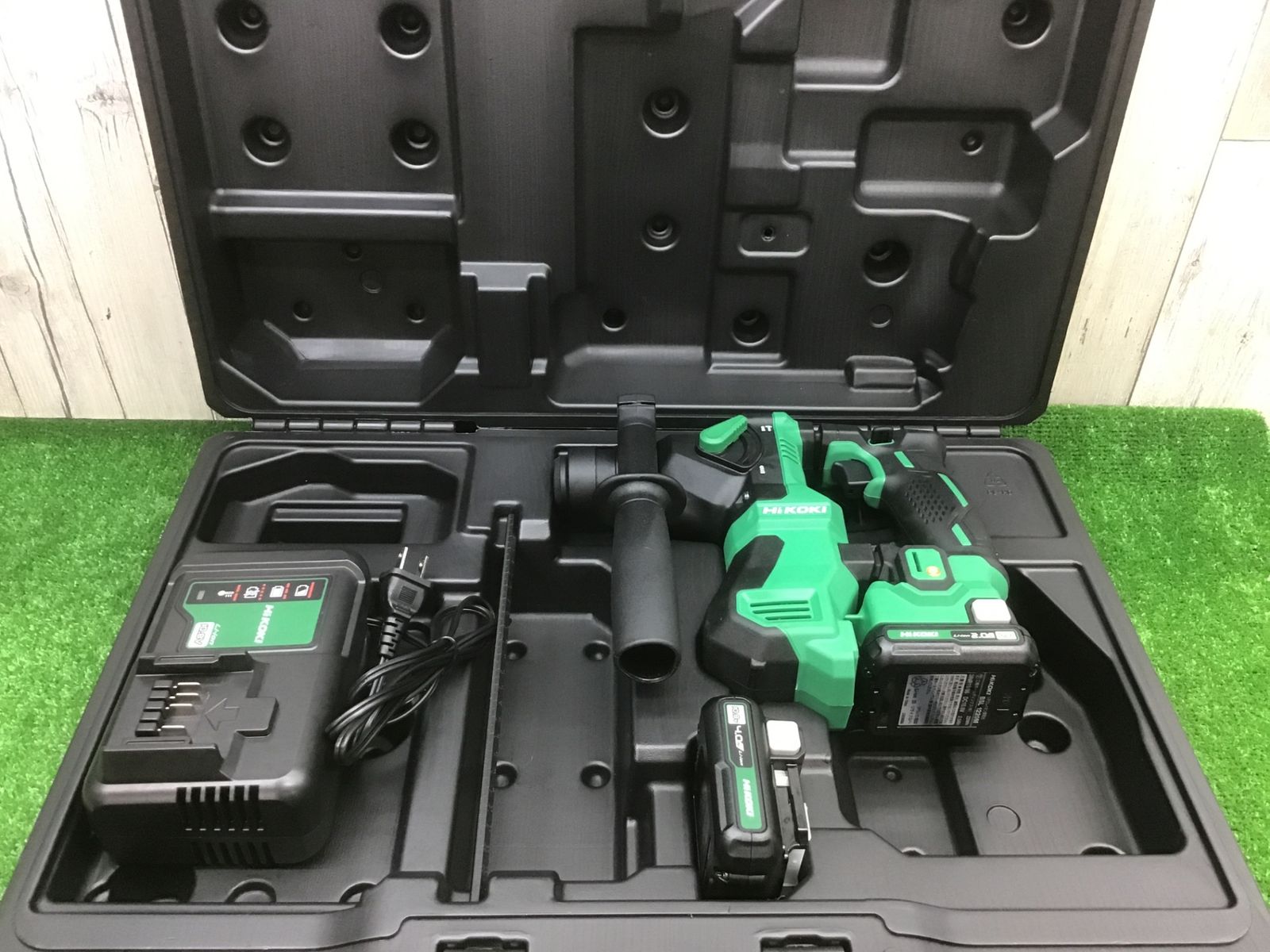 【中古美品】HiKOKIハイコーキ 10.8V コードレス ハンマドリル DH12DD　バッテリー2個※4.0Ah2.0Ah1個ずつ△アクトツール富山店△K