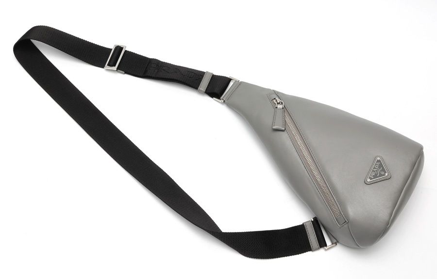 プラダ / PRADA ワンショルダーバッグ / ボディバッグ 2VZ098 レザー