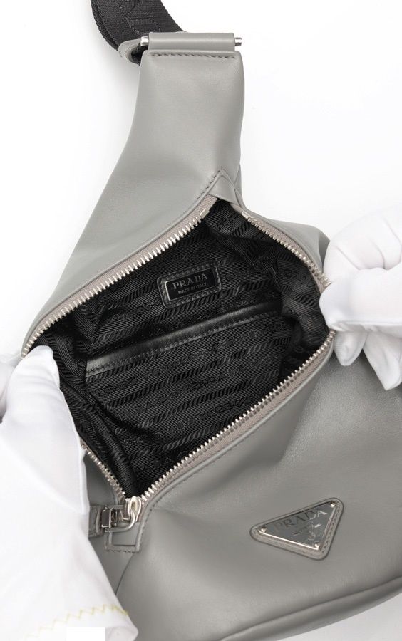 プラダ / PRADA ワンショルダーバッグ / ボディバッグ 2VZ098 レザー