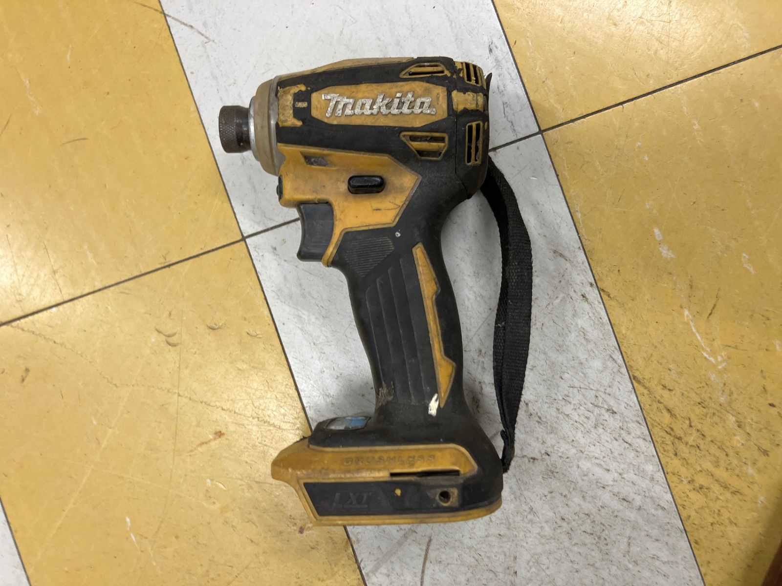 【不動ジャンク】マキタmakita　18vコードレスインパクトドライバー TD172DZFY　黄色♪アクトツール富山店♪Y6