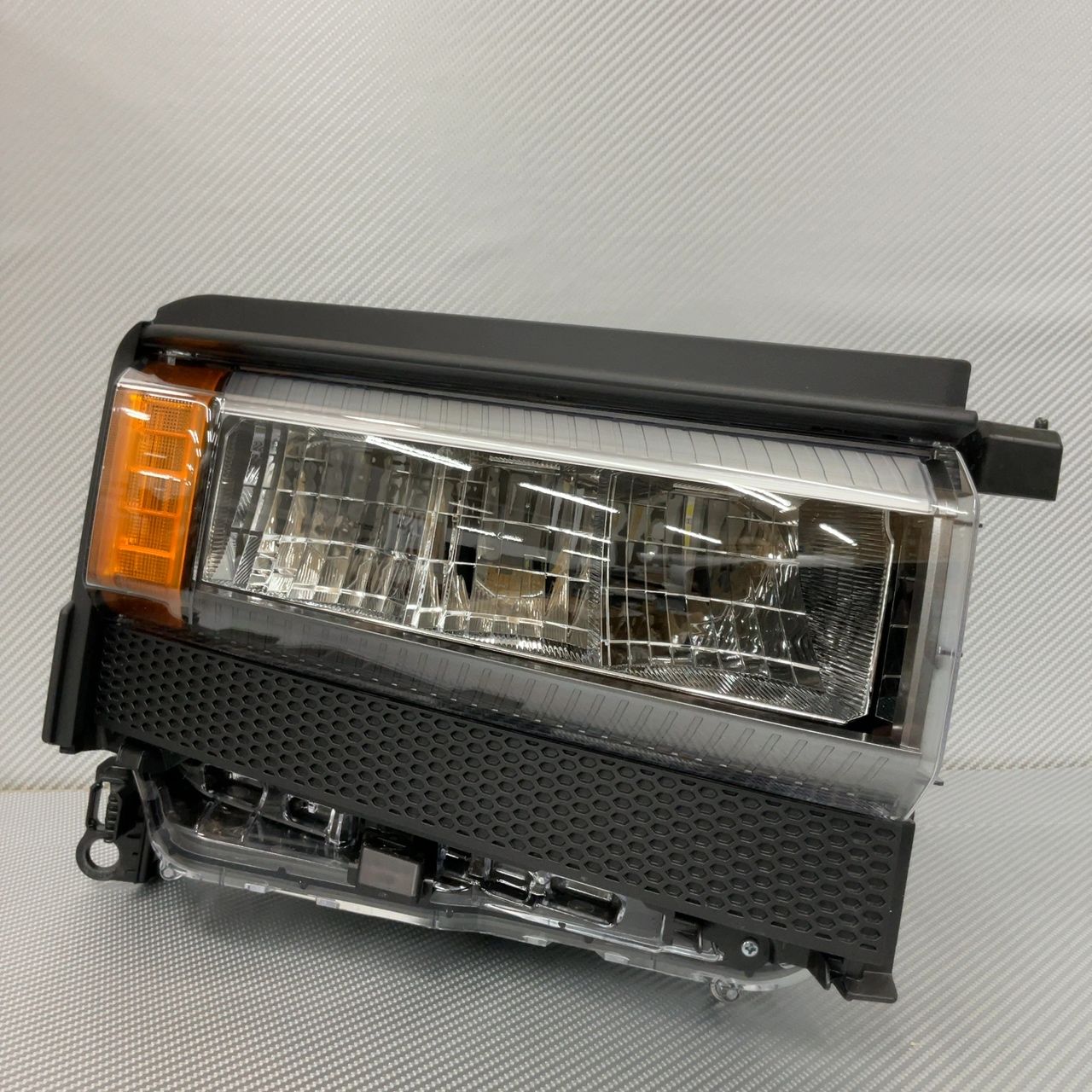 ランドクルーザー250 純正LEDヘッドライト 左右セット（角目） 美品