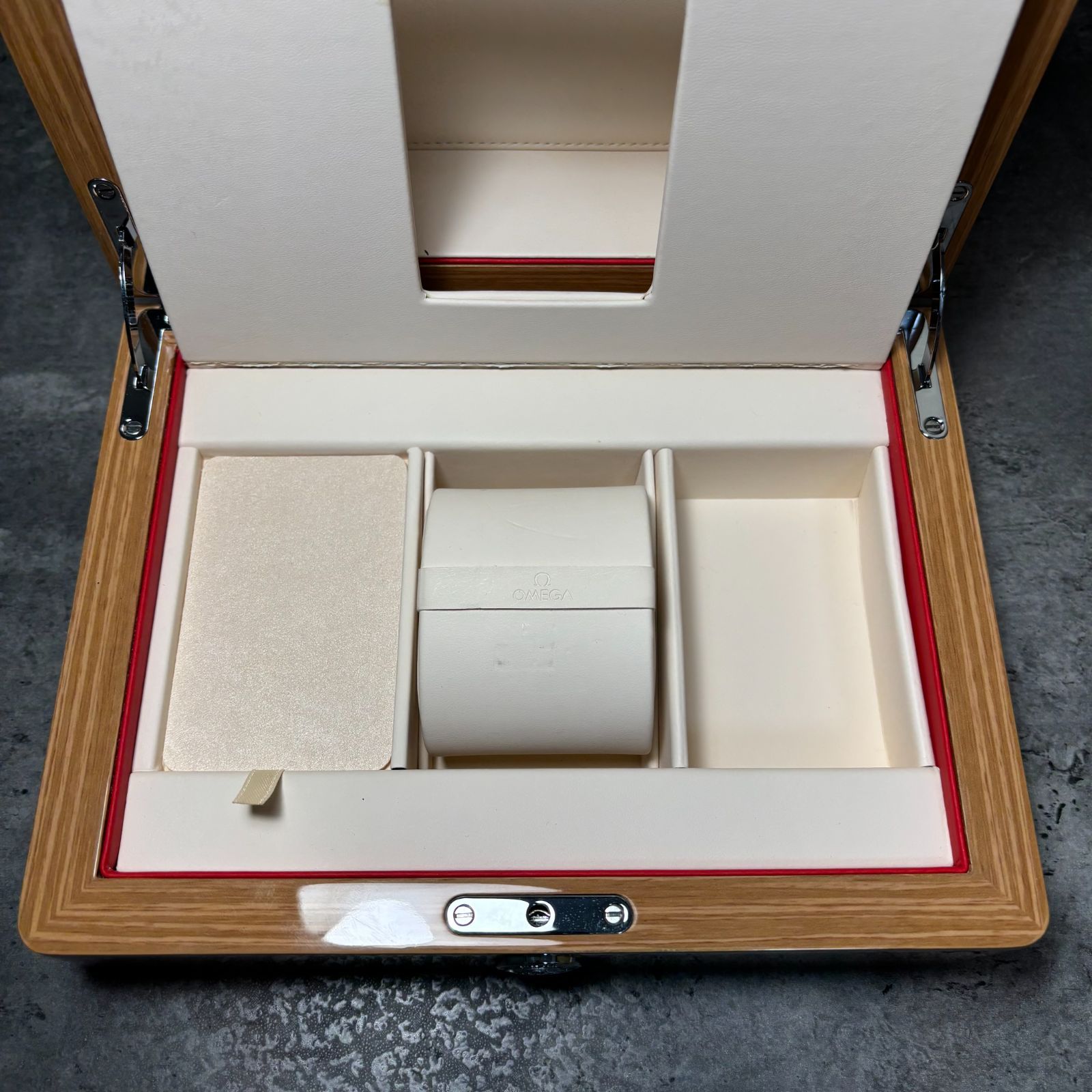 オメガ OMEGA 空箱 腕時計ケース BOX カードケース 取扱説明書付