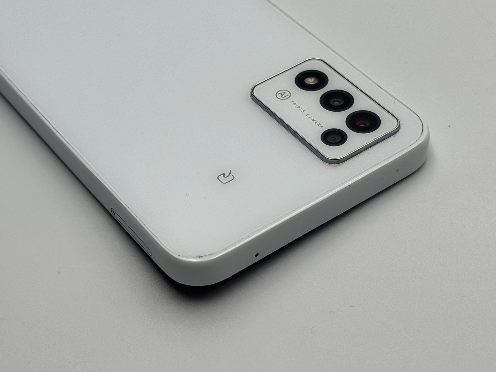 中古B】Libero 5G III A202ZT ホワイト SIMフリー 白ロム - メルカリ