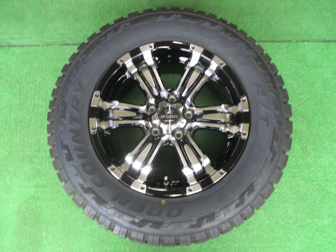 展示未使用品　デリカD5　RAV4など　16インチ４本セット！　ロクサーニ　バトルシップ2　7.0J-16　6H139.7　+38　オープンカントリーRT付き！
