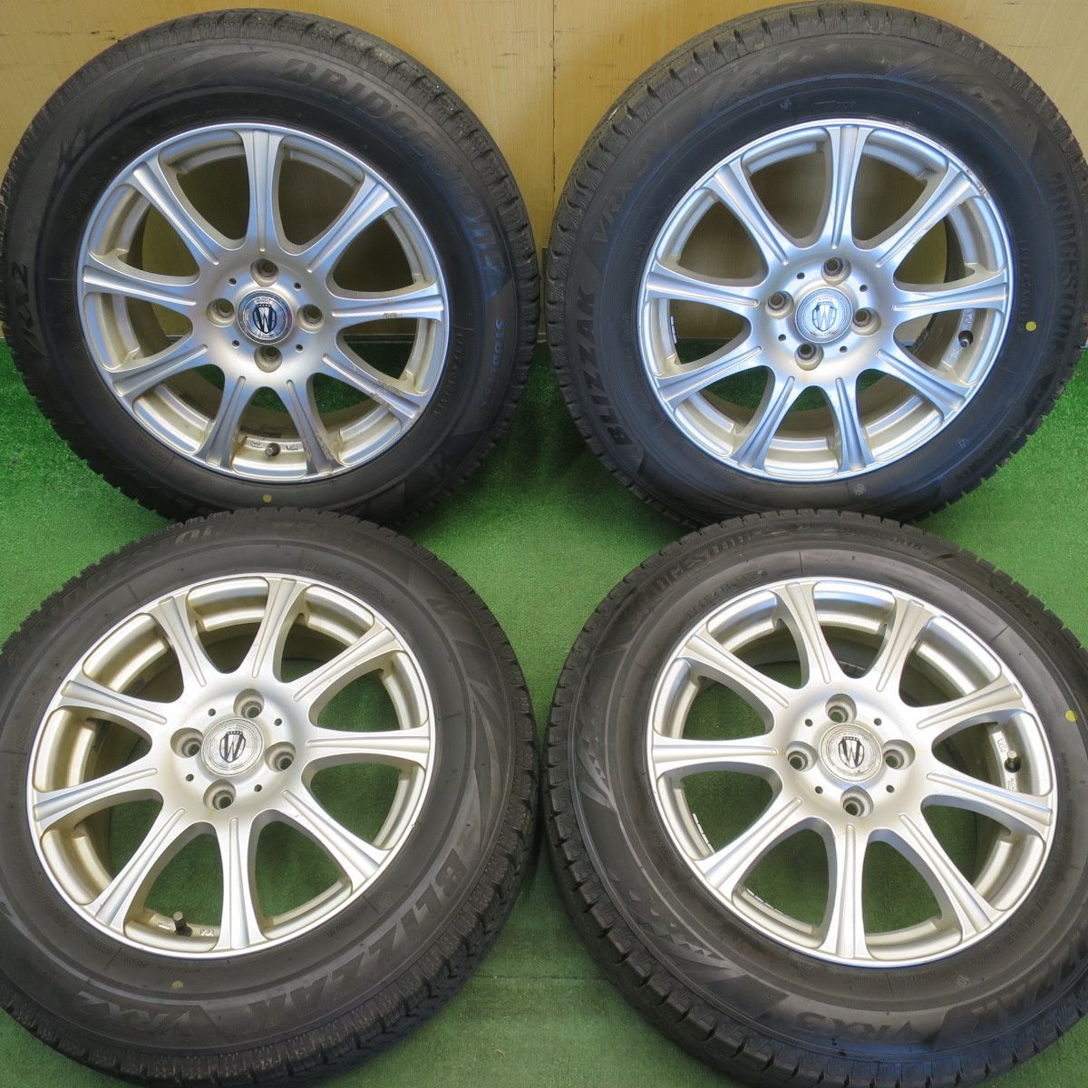 バリ溝！25年！9.5分☆スタッドレス 185/65R15 ブリヂストン