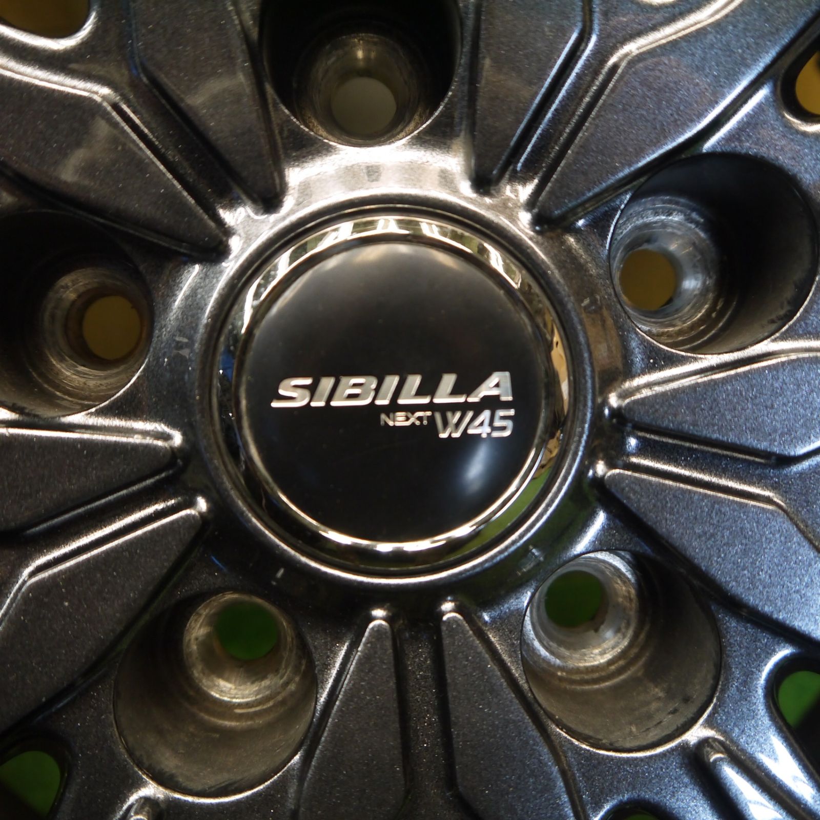 バリ溝！24年！キレイ！9.5分☆スタッドレス 215/60R16 ブリヂストン