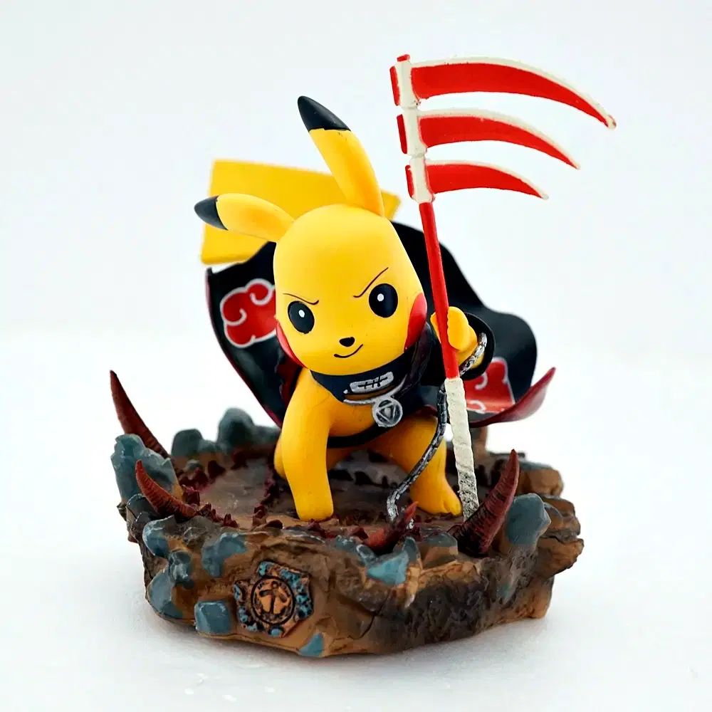 ☆希少☆NARUTO、ピカチュウコラボフィギュアまとめ売り NARUTO