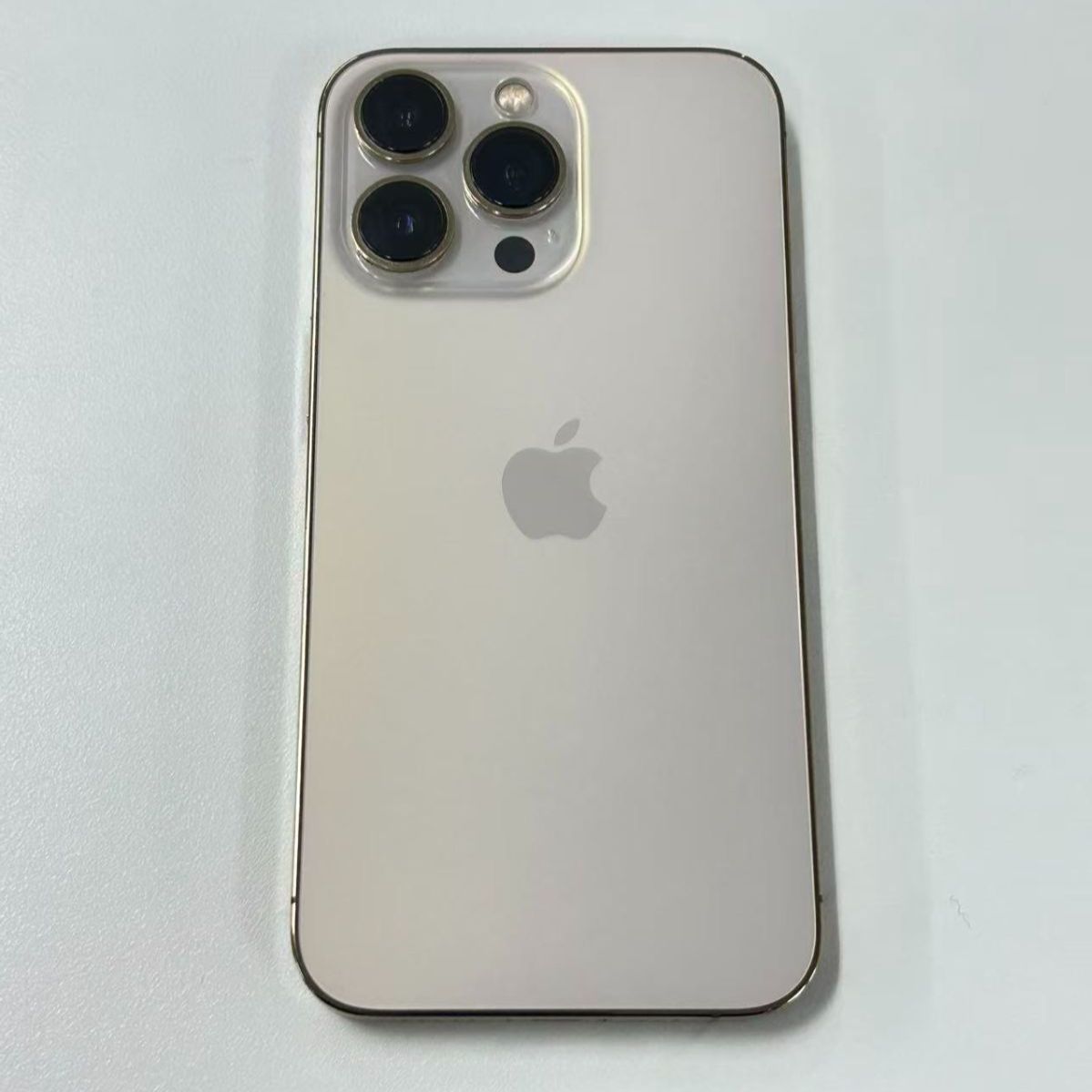 【箱、説明書なし】iPhone 13 Pro ゴールドジャンク品 初期化済み ジャンク品】iPhone 13 Pro Gold 256GB - メルカリ