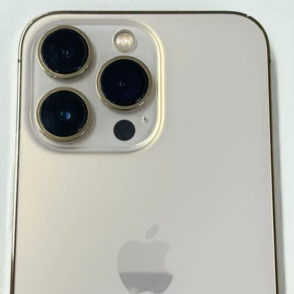 ジャンク品】iPhone 13 Pro Gold 256GB - メルカリ