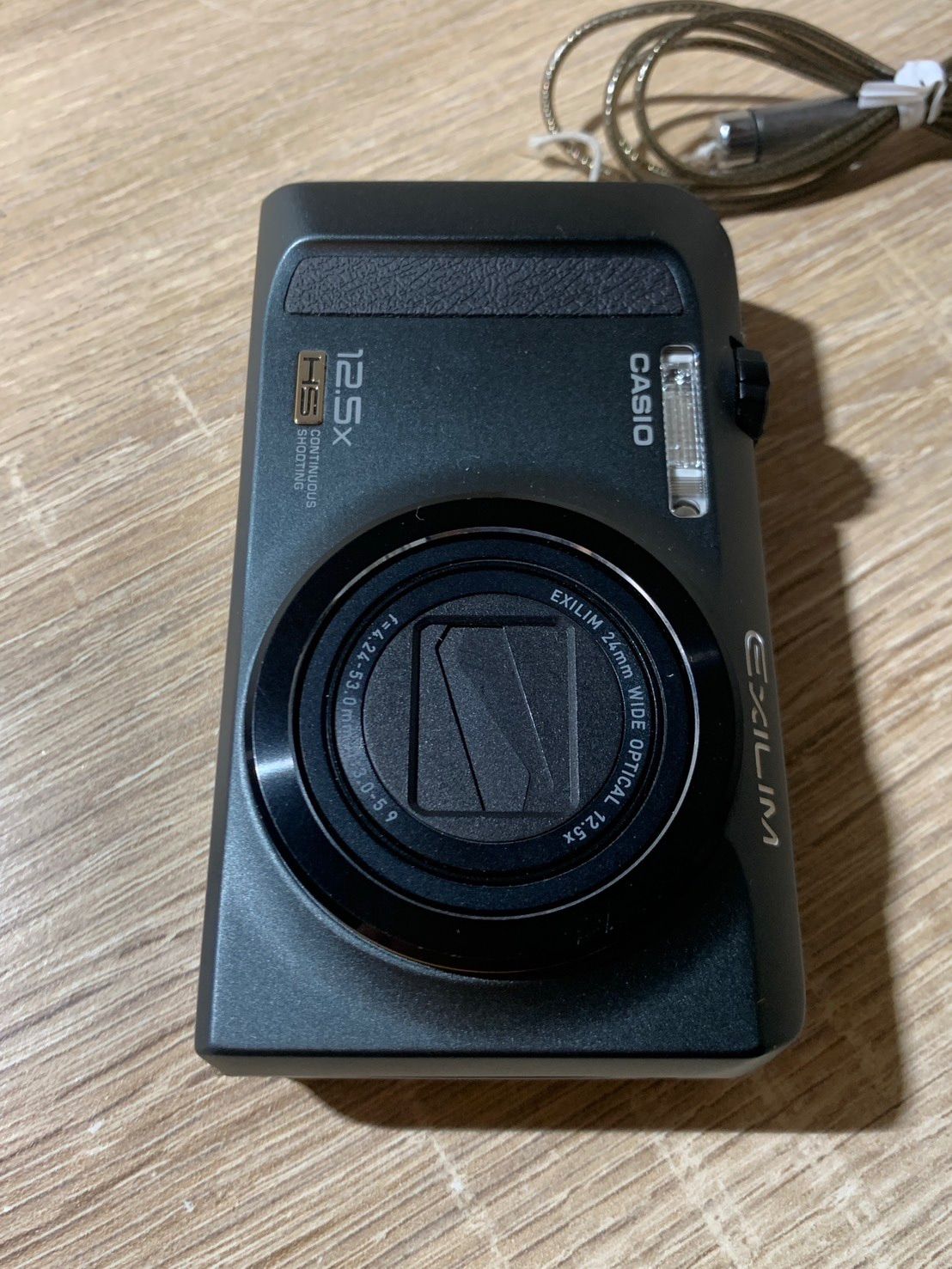 0991 Casio EXILIM EX-ZR100 ブラック デジカメ 動作確認済み やや訳
