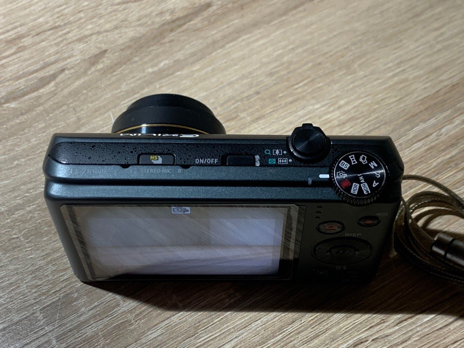 0991 Casio EXILIM EX-ZR100 ブラック デジカメ 動作確認済み やや訳