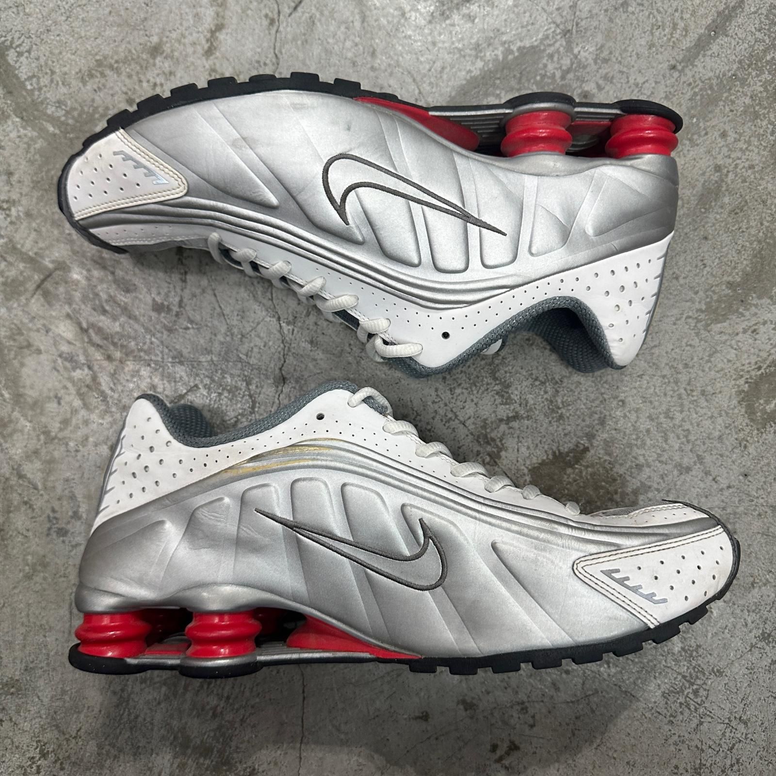 NIKE Shox R4 OG 