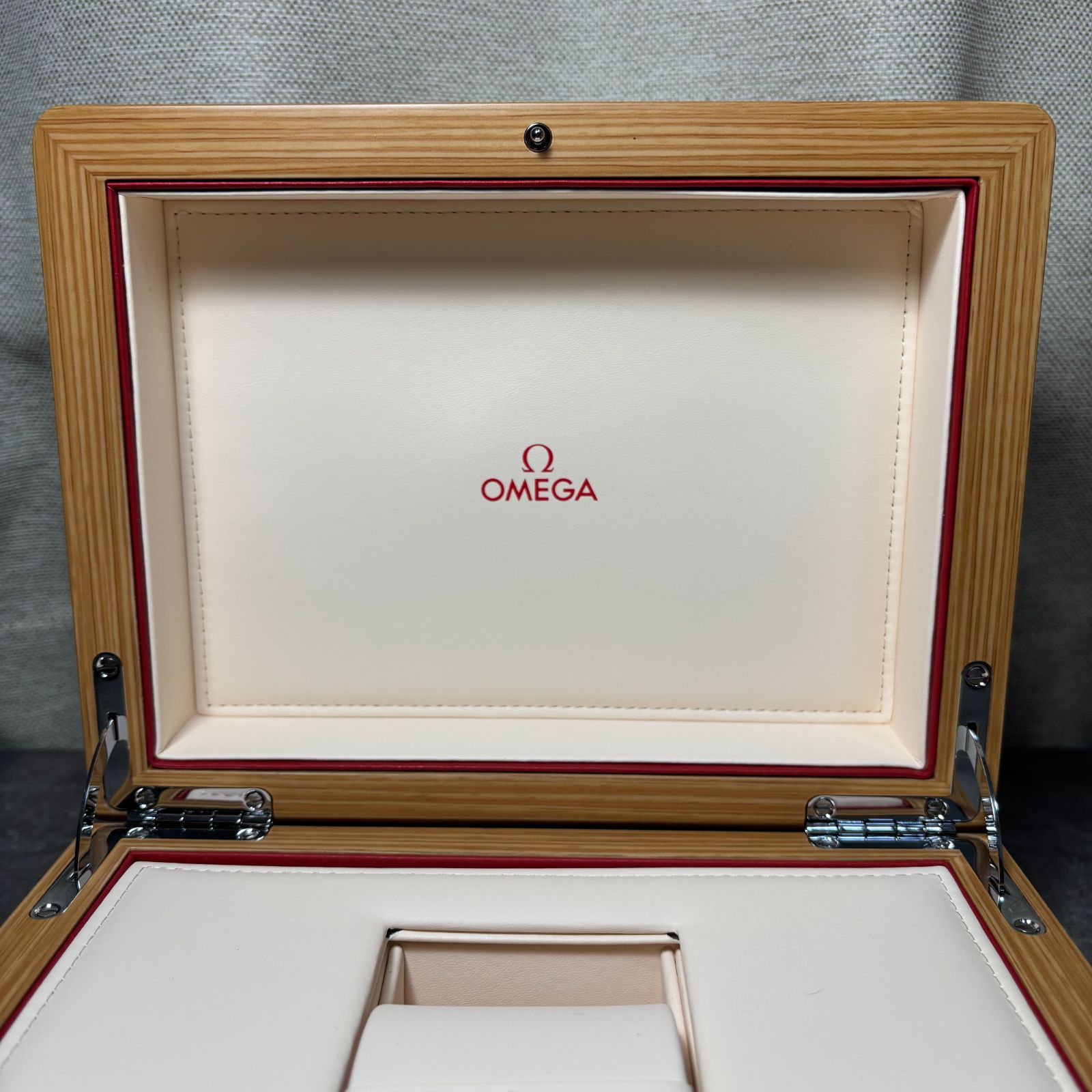 オメガ OMEGA 空箱 腕時計ケース BOX カードケース付 豊富な，最新作