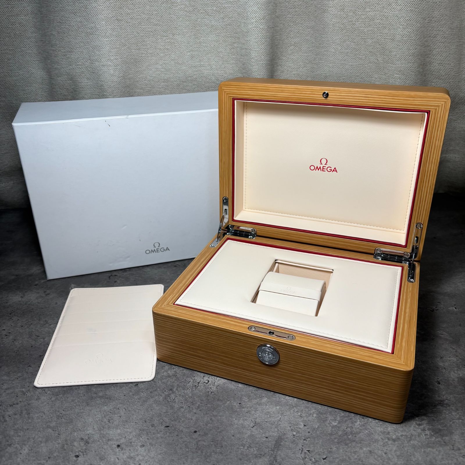 オメガ OMEGA 空箱 腕時計ケース BOX カードケース付 - メルカリ