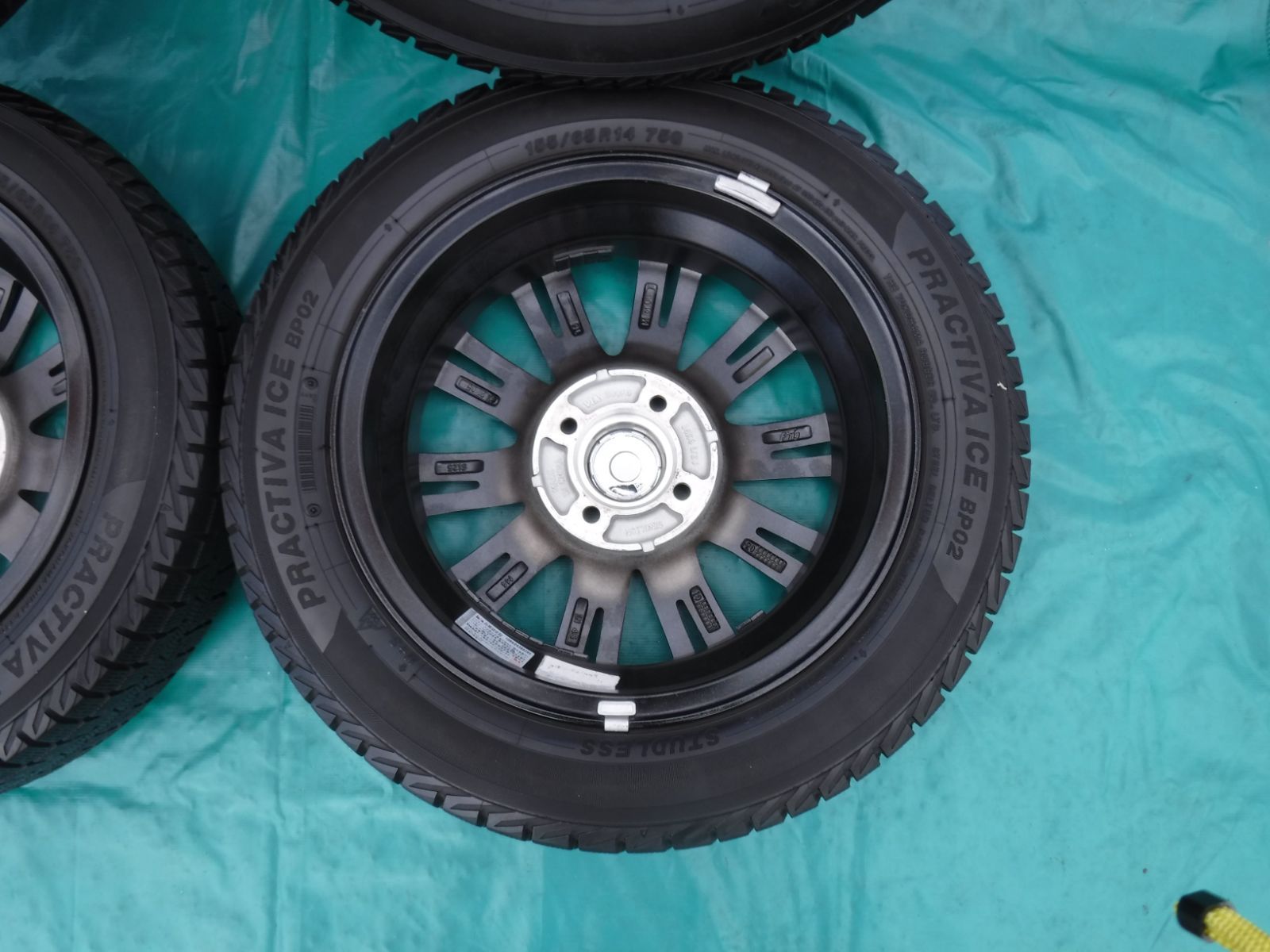 スタッドレスタイヤとアルミホイールのセット PRACTIVA ICE155/65/R14