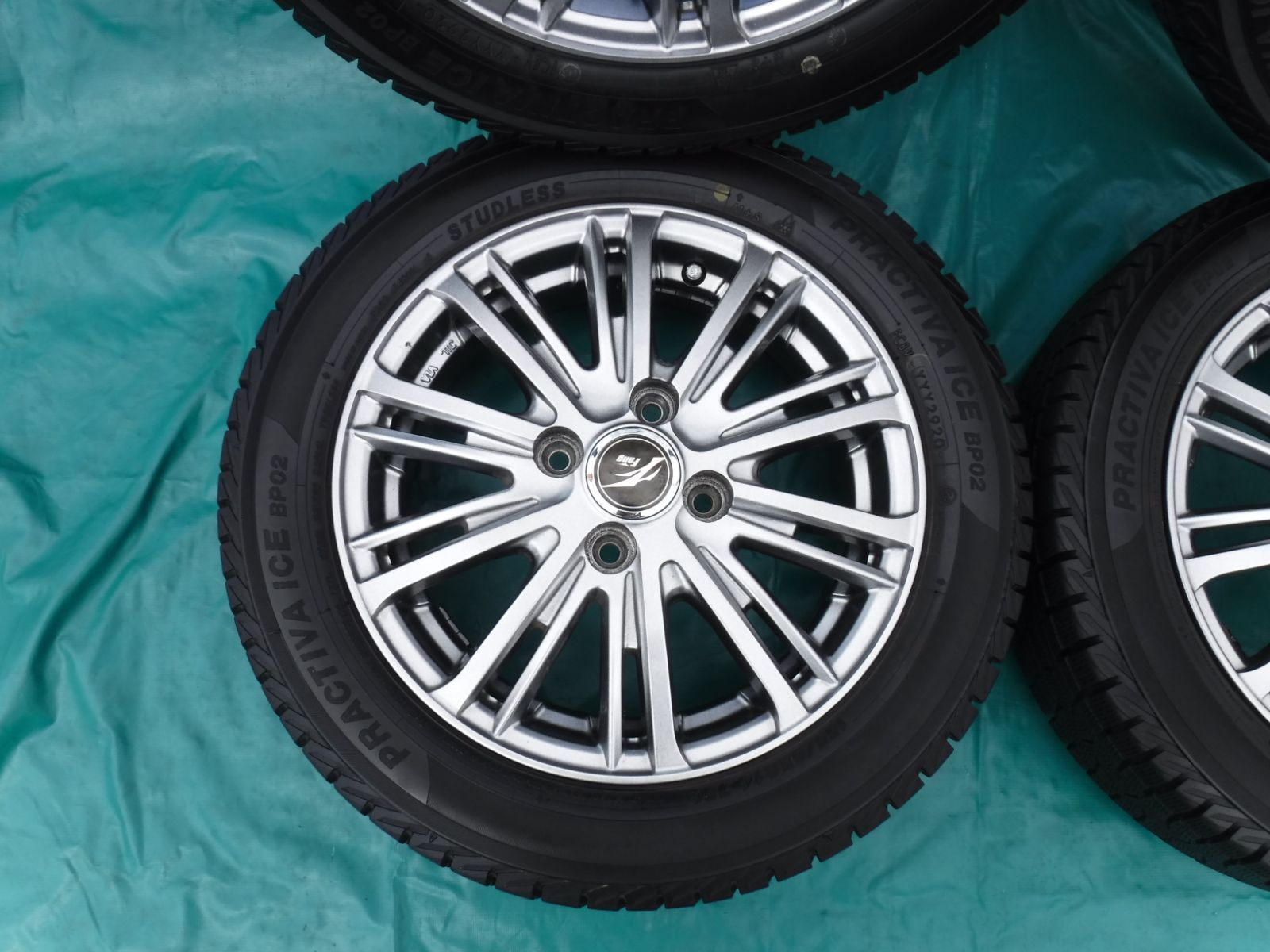 スタッドレスタイヤとアルミホイールのセット PRACTIVA ICE155/65/R14