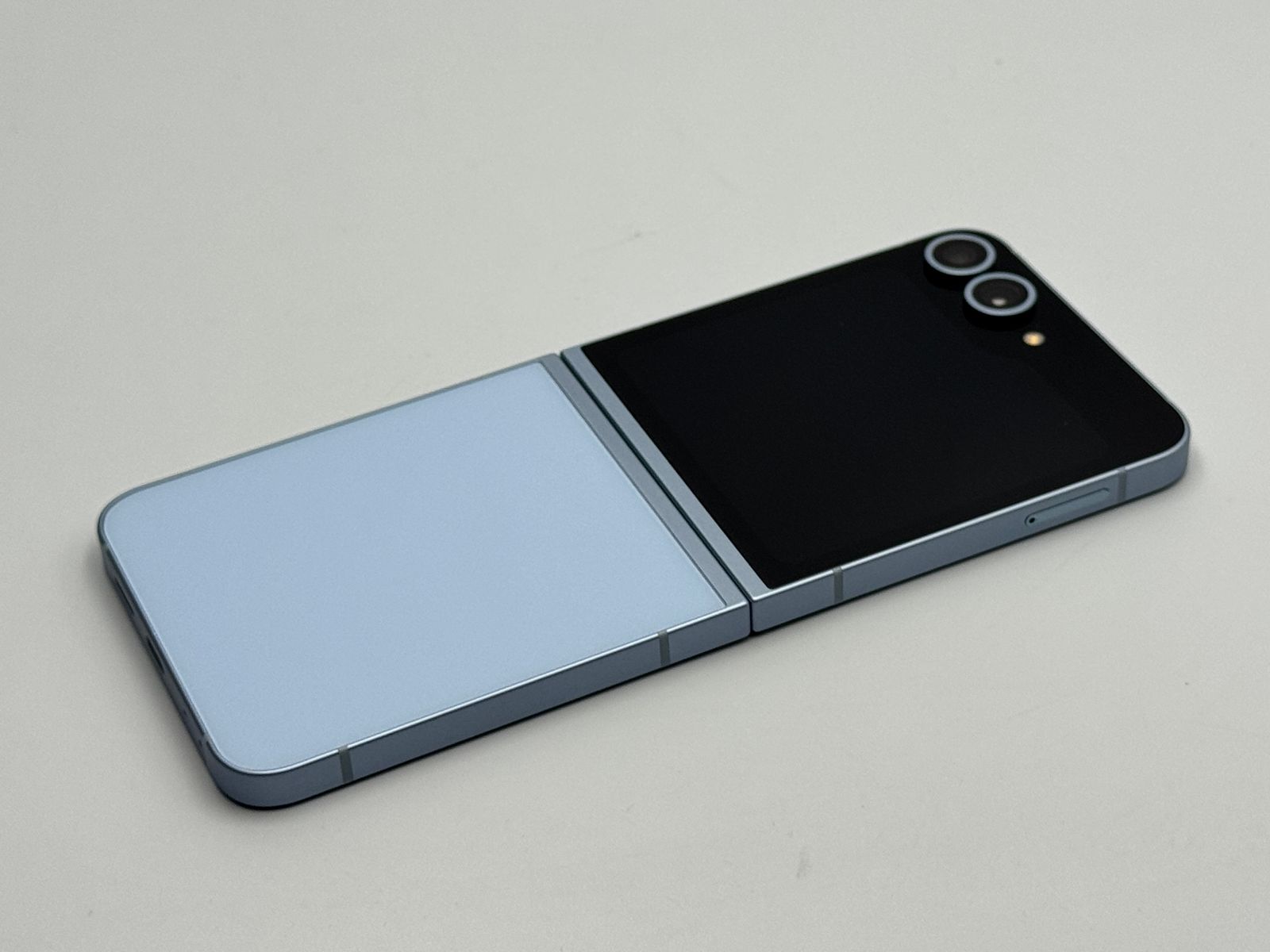 韓国版C】Galaxy Z Flip6 SM-F741N 256GB ブルー SIMフリー-新品未使用品