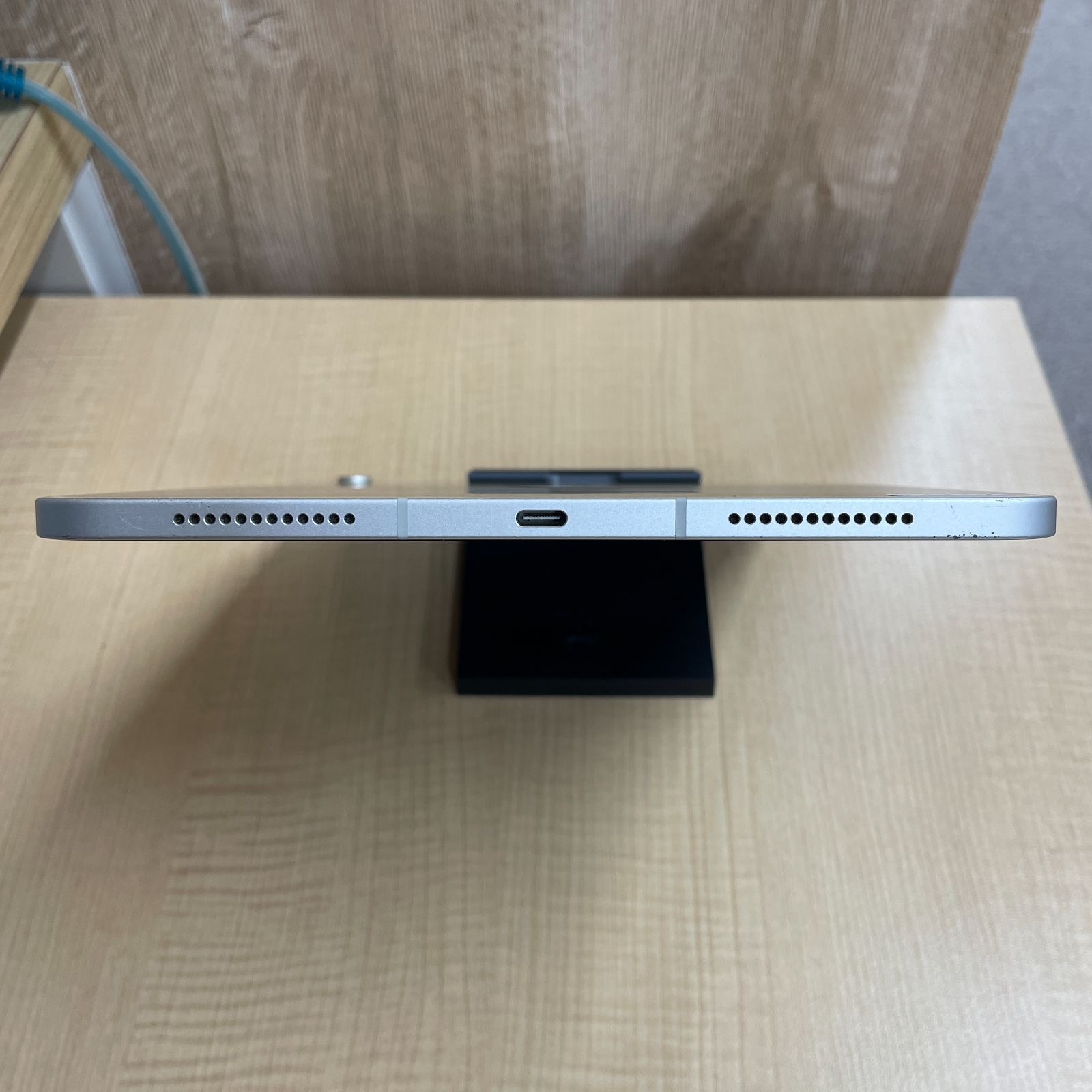 iPad第10世代 本体 64GB セルラー シルバー SoftBank版 SIMフリー