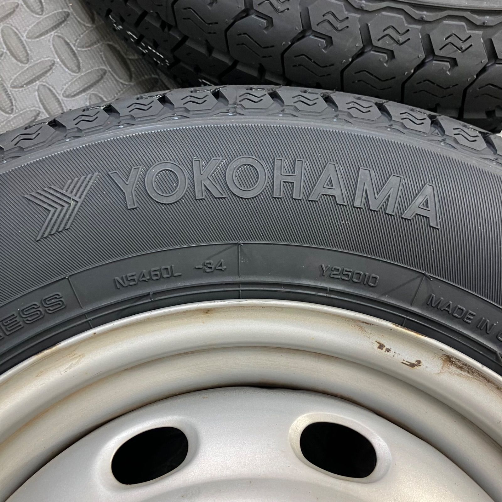 26年製 新品タイヤ 145/80R12 80/78N LT ヨコハマ スーパーバン356(夏