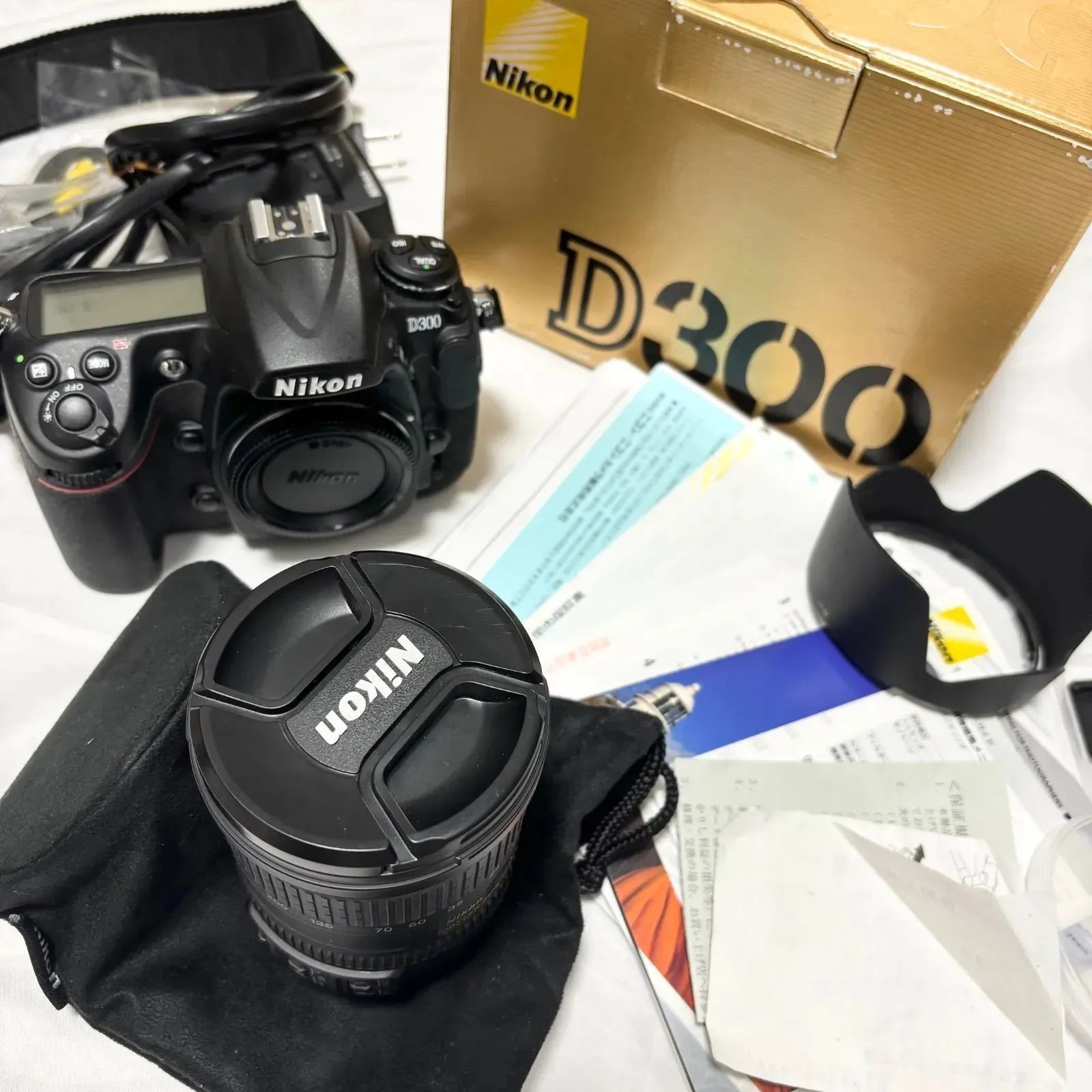 【送料無料】Nikon/ニコン/D300/デジタル一眼レフカメラ/本体/レンズ付き/18-200㎜/箱付き/動作品/稼働品/中古品