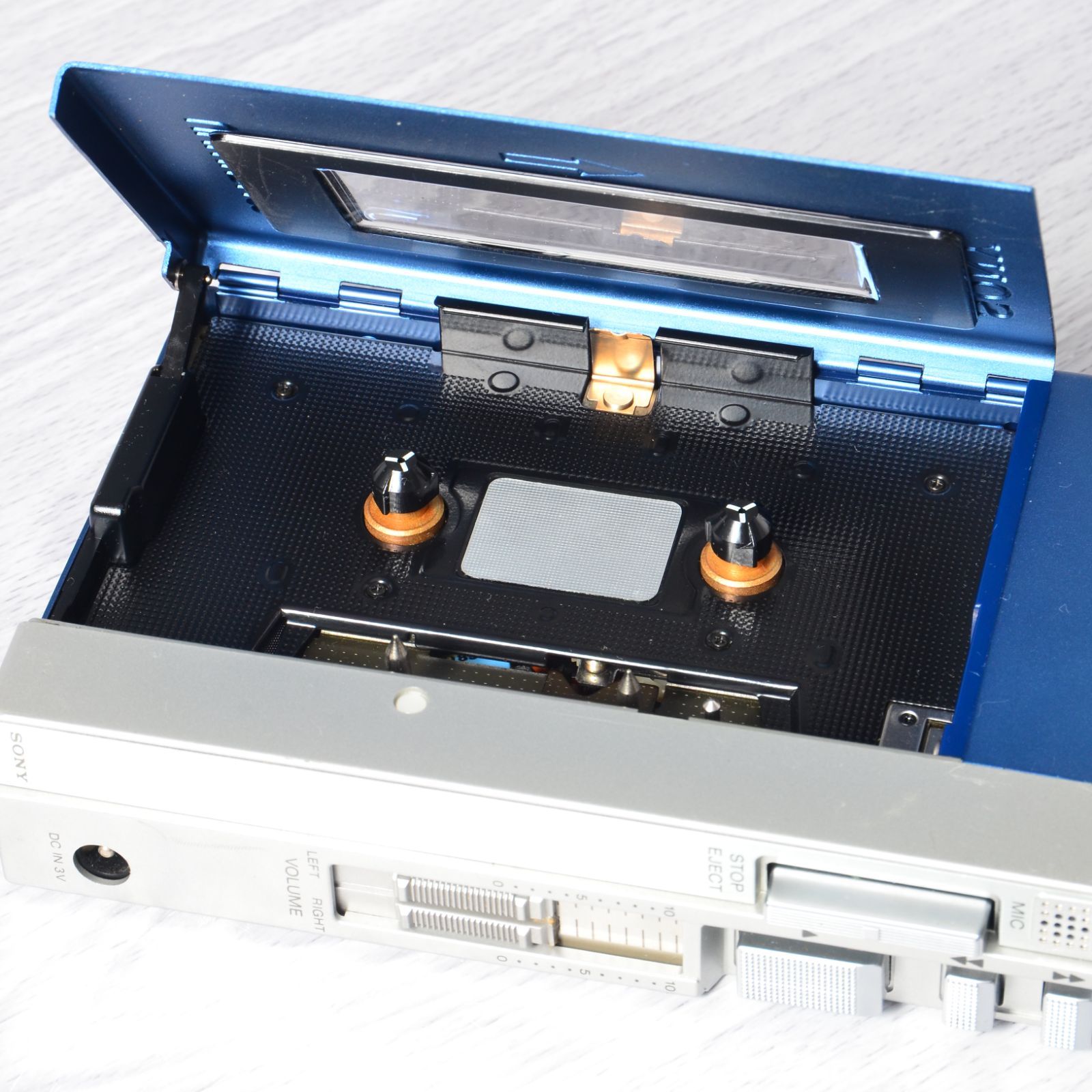 整備済完全動作品 SONY TPS-L2 ケース SONY 初代WALKMAN TPS-L2 後期型 ソニーカセットウォークマン ケース付
