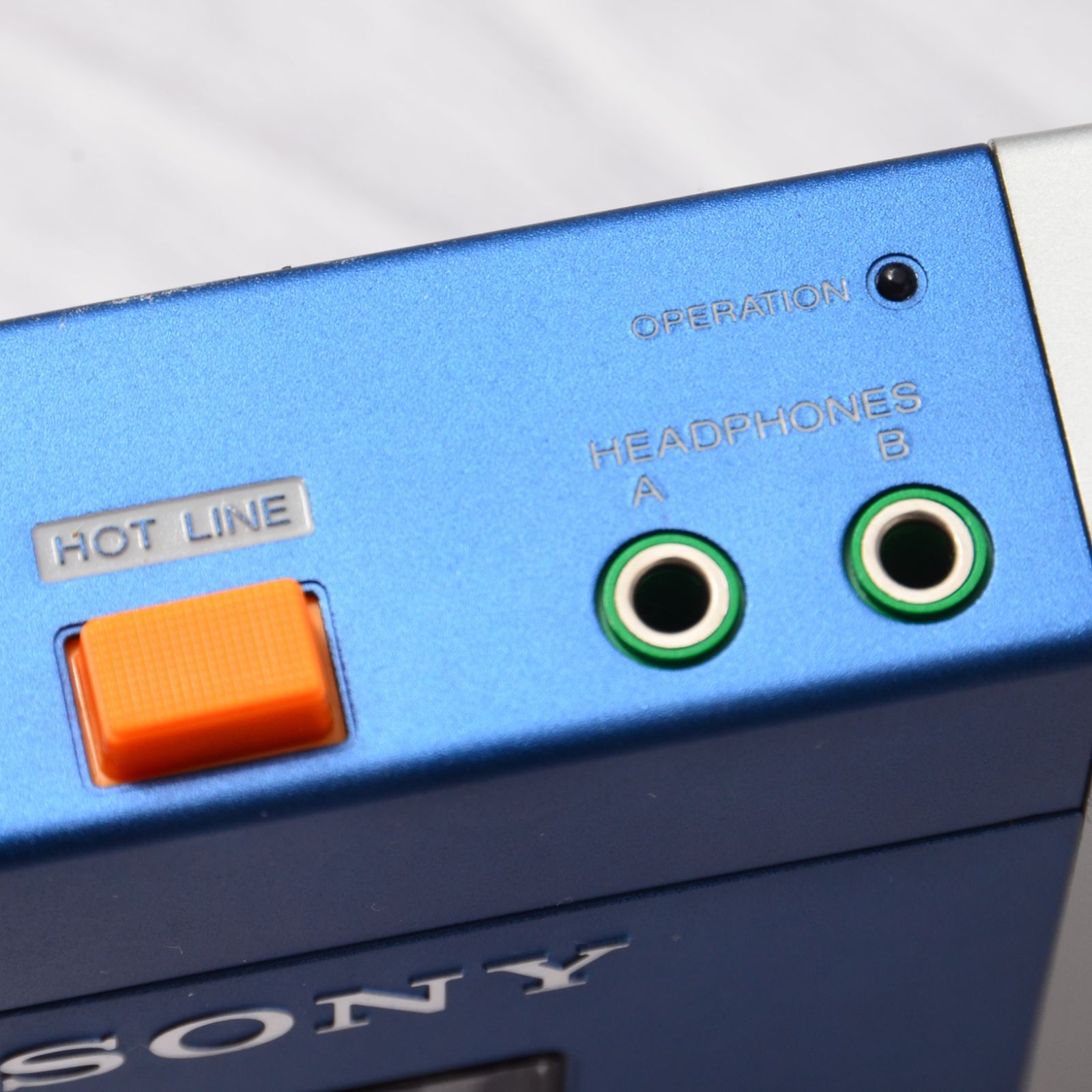 SONY カセットプレーヤー 青 黒 ケース付き SONY 初代WALKMAN TPS-L2 後期型 ソニーカセットウォークマン ケース付