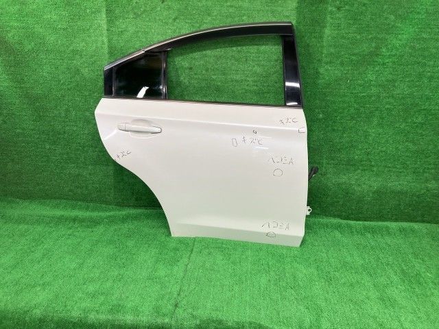 レガシィ BN9 右リアドア B4 リミテッド 4WD セントラル M263 60409AL0009P K1X 自動車 レガシィ BN9 右リアドア B4 4WD セントラル M263 60409AL0009P K1X