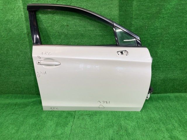 4WD スバル BN9 リミテッド レガシィ レガシィB4 B4 - 右フロントドア 